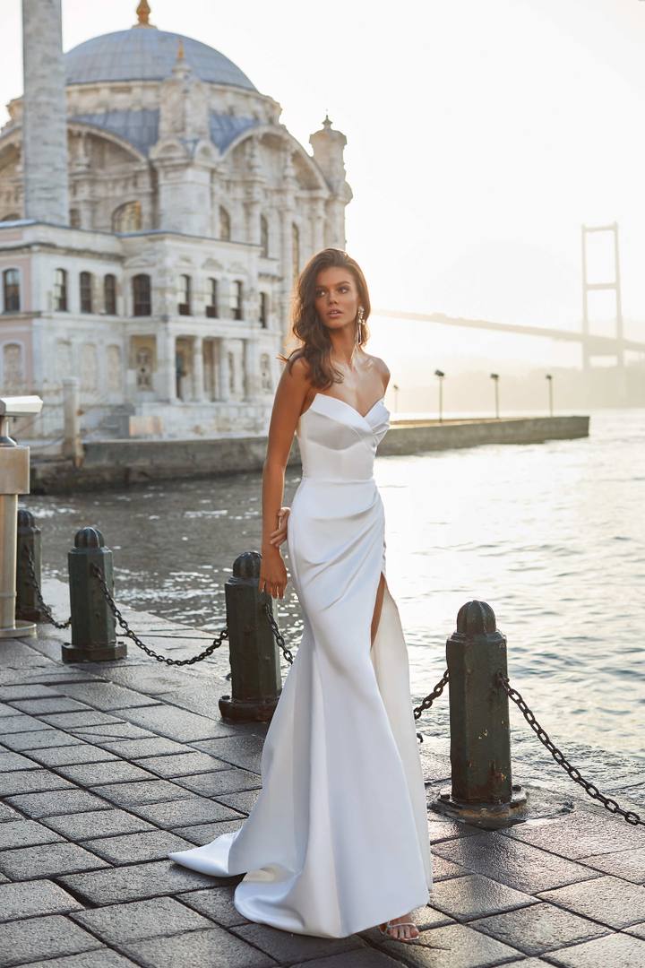 Milla Nova — Gigi